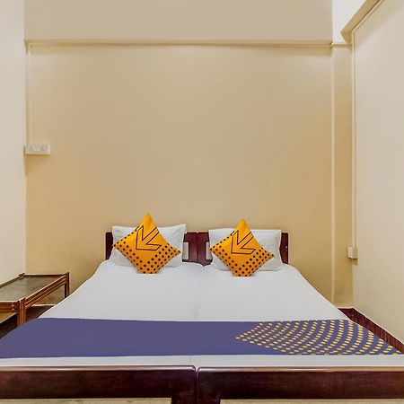 斯波特昂45283新乌沙卡尔小屋酒店 Nirmal  外观 照片
